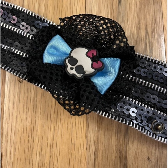 Monster High Black Gothic Sequins & Lace Cuff Snap Closure Bow Skeleton Bracelet - Picture 3 of 7